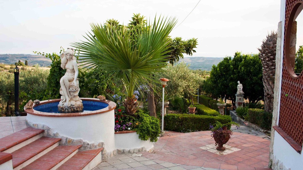 Villafranca Sicula Villa | VILLA DI ROSA | HOLIDAY IN SICILY