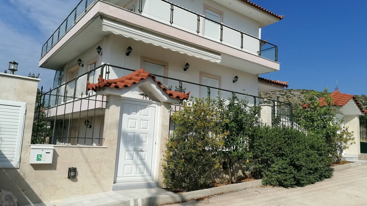 Kropia Villa | Villa Diana-Holidays in the heart of the Athens Riviera!