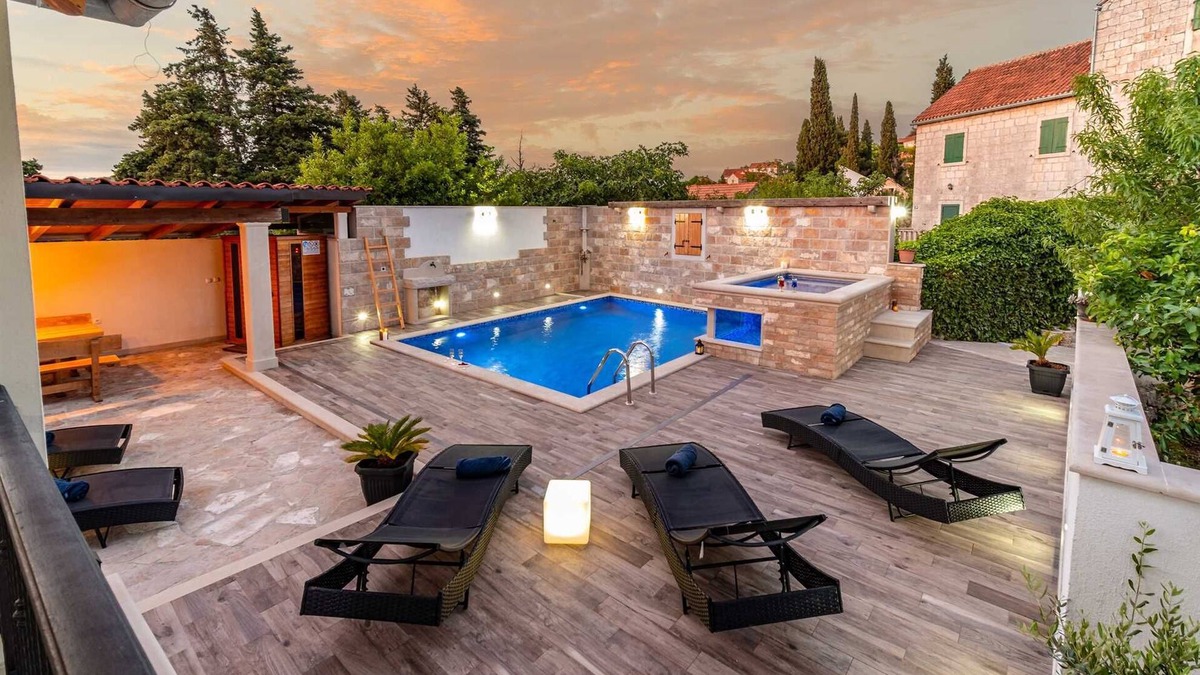 Nerezise Villa | Villa Divinia - 19th century luxury villa