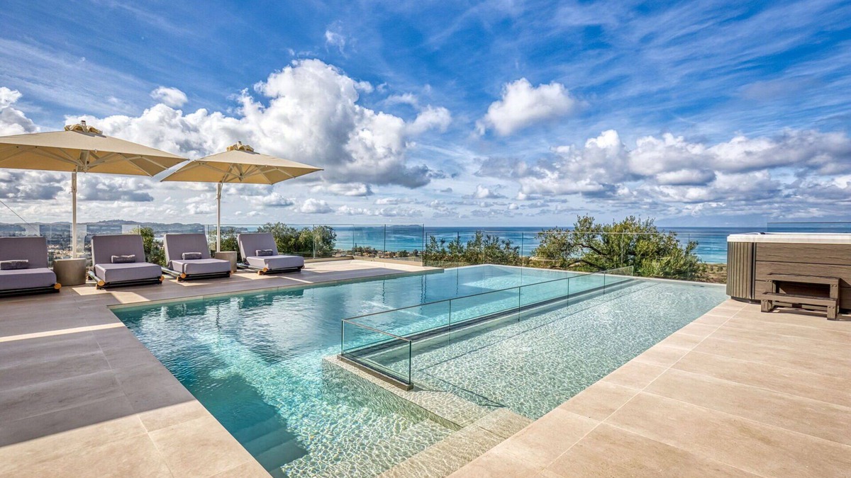 Acharavi Villa | Villa Dominante - Vacation villa with pool in Corfu