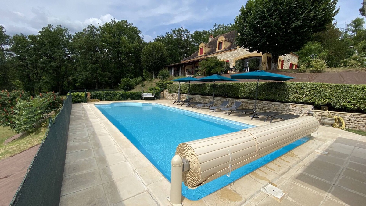 Saint-Medard Villa | Villa Dor-Lot 10/12 persons with large private heated pool and garden