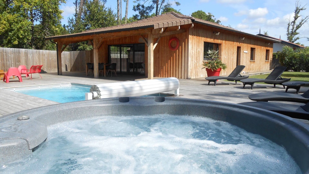 Ares Villa | Villa du Bassin 33, Arès, quiet location, SPA, heated pool (from 1/05 to 15/10)