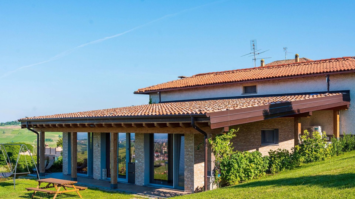 Torrone Villa | Villa 'Elios' with Mountain View, Wi-Fi and Air Conditioning