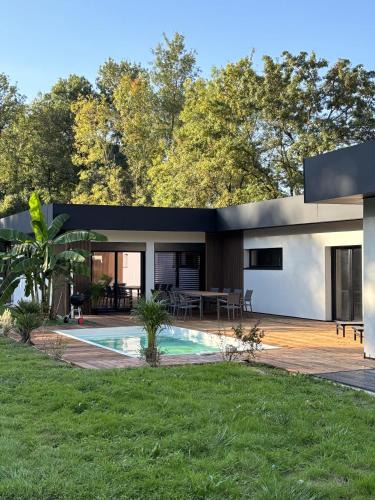 Ouchamps House | Villa Eco Chic