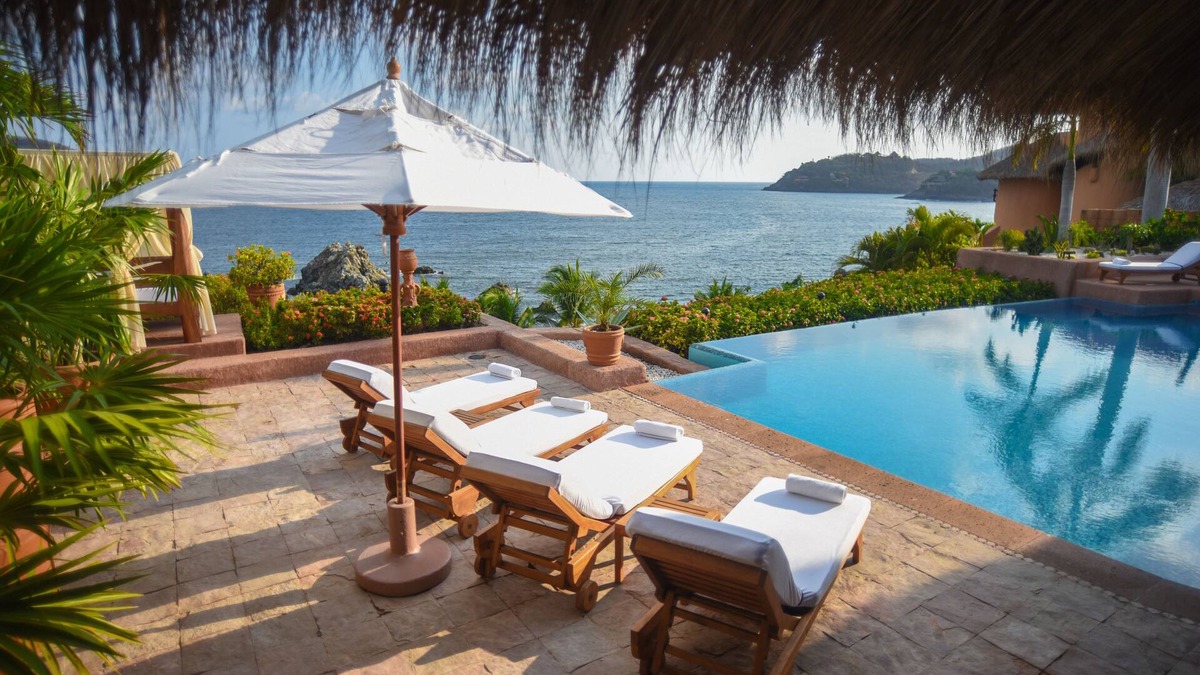 Ixtapa - Zihuatanejo Villa | Villa El Ensueño by La Casa Que Canta