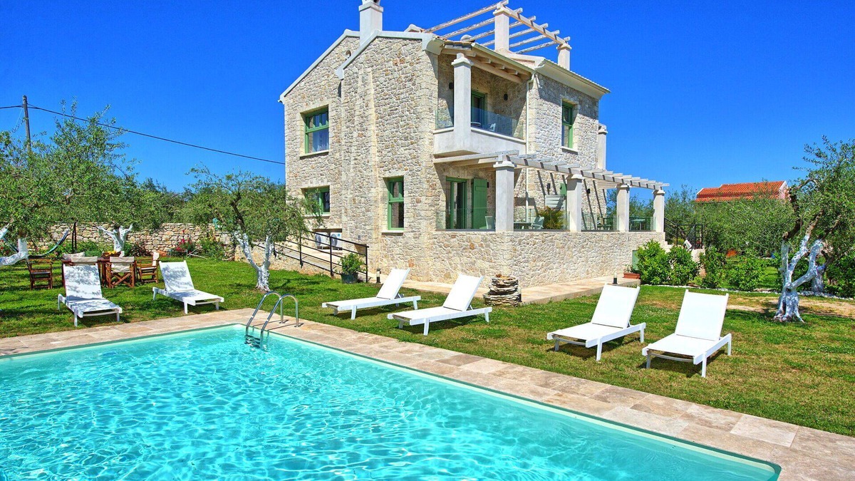 Almiros Beach Villa | Villa Elaia – Vacation villa with private pool in Corfu, Greece