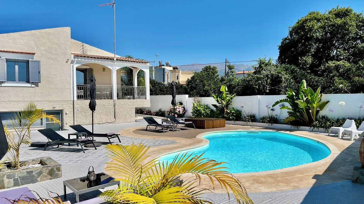 Alikianos Villa | Villa Elena | Private Villa in the heart of nature
