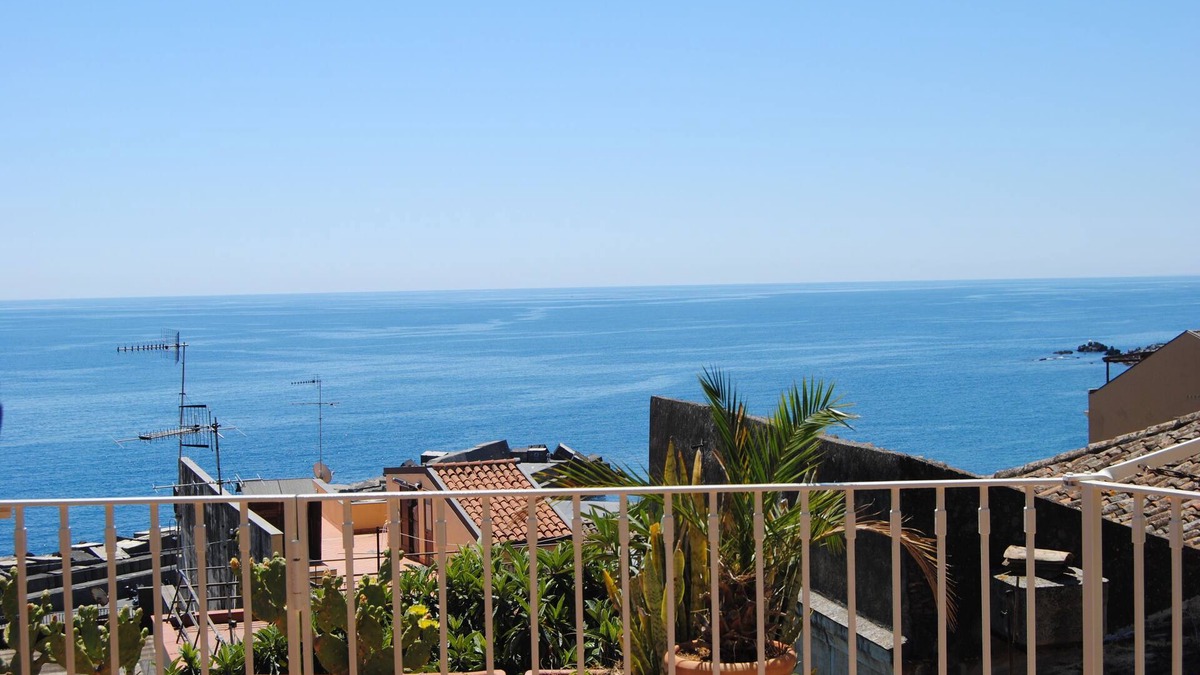 Santa Maria La Scala House | Villa Elena ancient Sicilian house a stone's throw from the sea