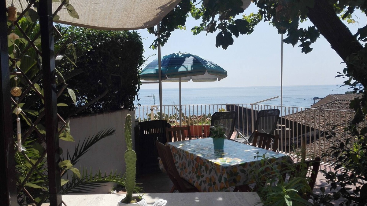 Santa Maria La Scala House | Villa Elena apartment 2