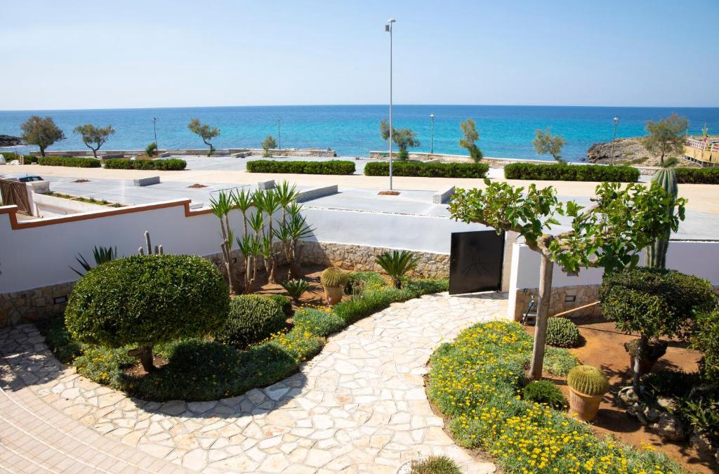 Capilungo Villa | Villa Eleonora con piscina Fronte Mare