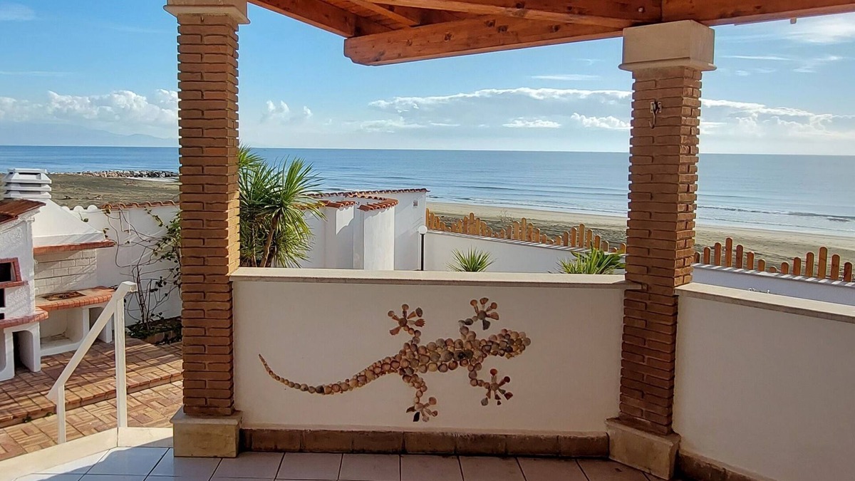 Latina Lido House | Villa Eleste Seafront