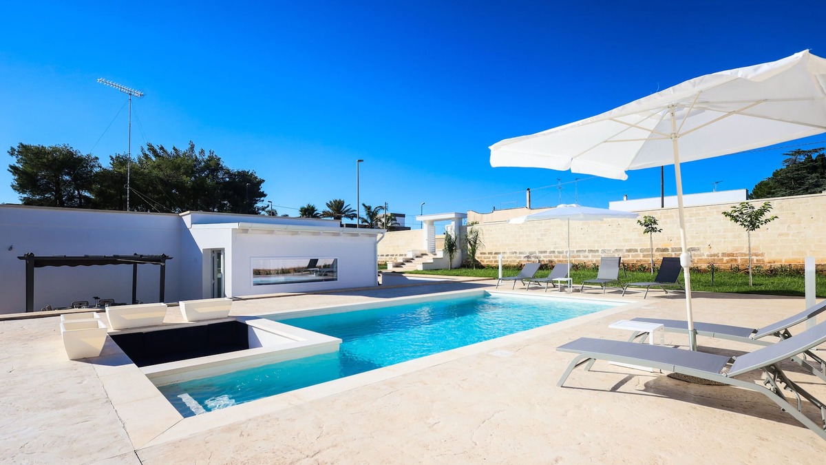 Galugnano Villa | Villa Eli - Hostproperty