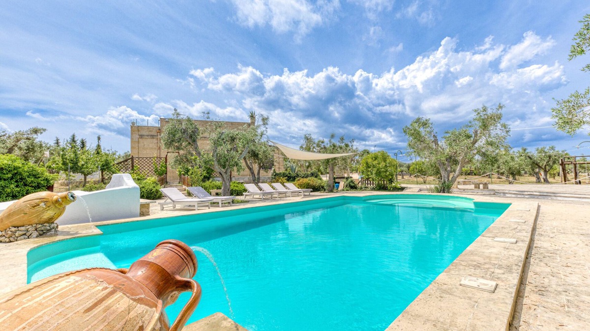 Diso Villa | Villa 'Eliados - Struttura Centrale' with Private Pool, Wi-Fi and Air Conditioning