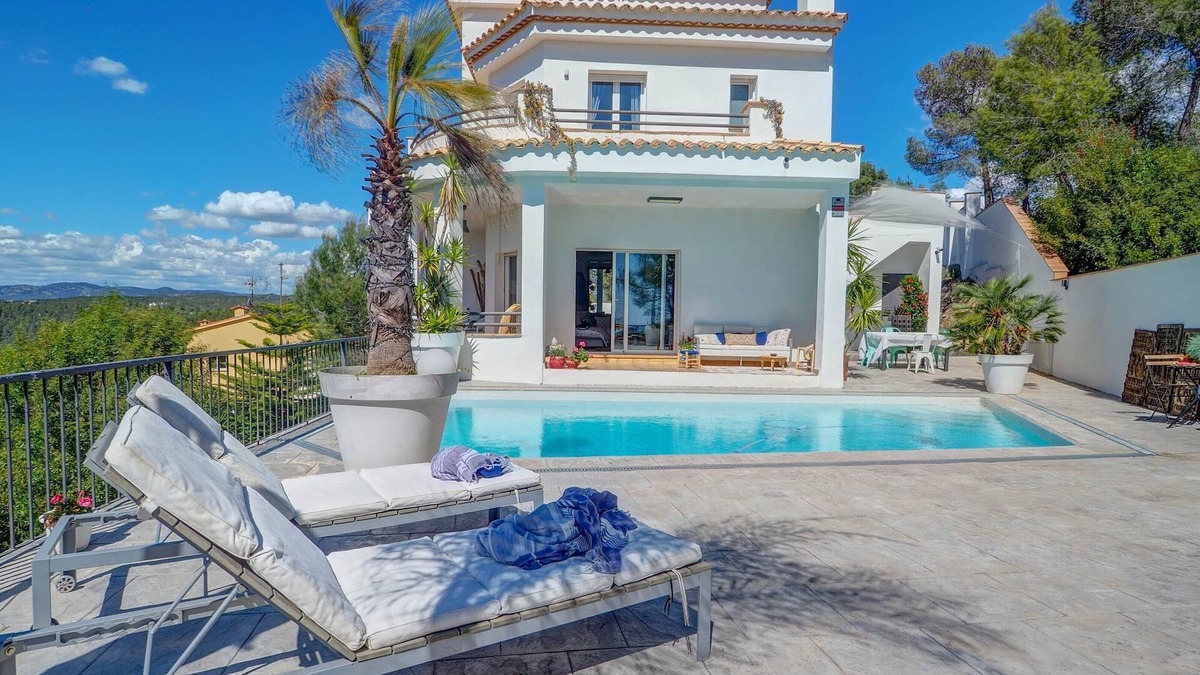 Sant Pere de Ribes Villa | Villa Elysian by Hello Homes Sitges
