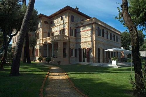 Marina di Pietrasanta Villa | Villa Emma