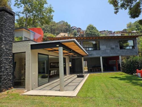 Valle de Bravo Villa | Villa en el Bosque de Avándaro - Vista al Lago