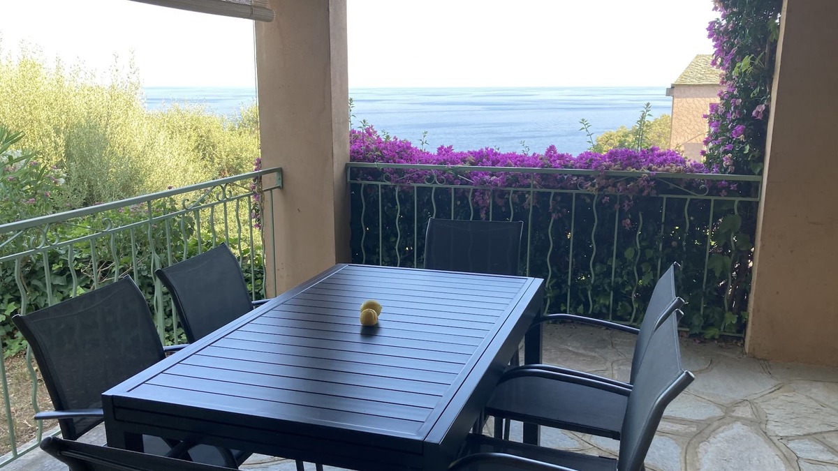 Erbalunga Apartment | Villa Erbella