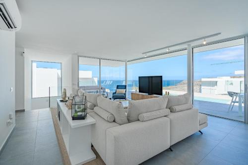 Callao Salvaje Villa | Villa Estándar 1 - Casangular by Upper