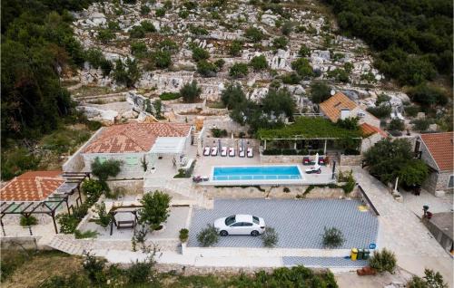 Stankovici House | Villa Estate De Nature