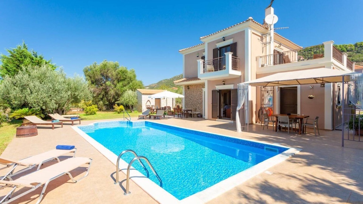 Sarlata Villa | Villa Eufrosini - Three Bedroom Villa, Sleeps 8