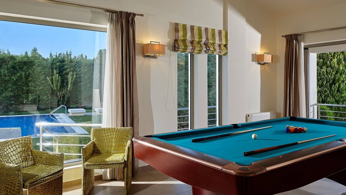 Heraklion Villa | Villa EverGreen | private pool , beautiful garden , Right in the middle of Crete