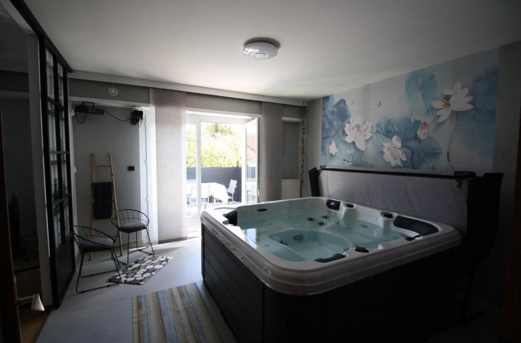 Saint-Maurice Villa | Villa Faby, Jacuzzy Sauna privatif