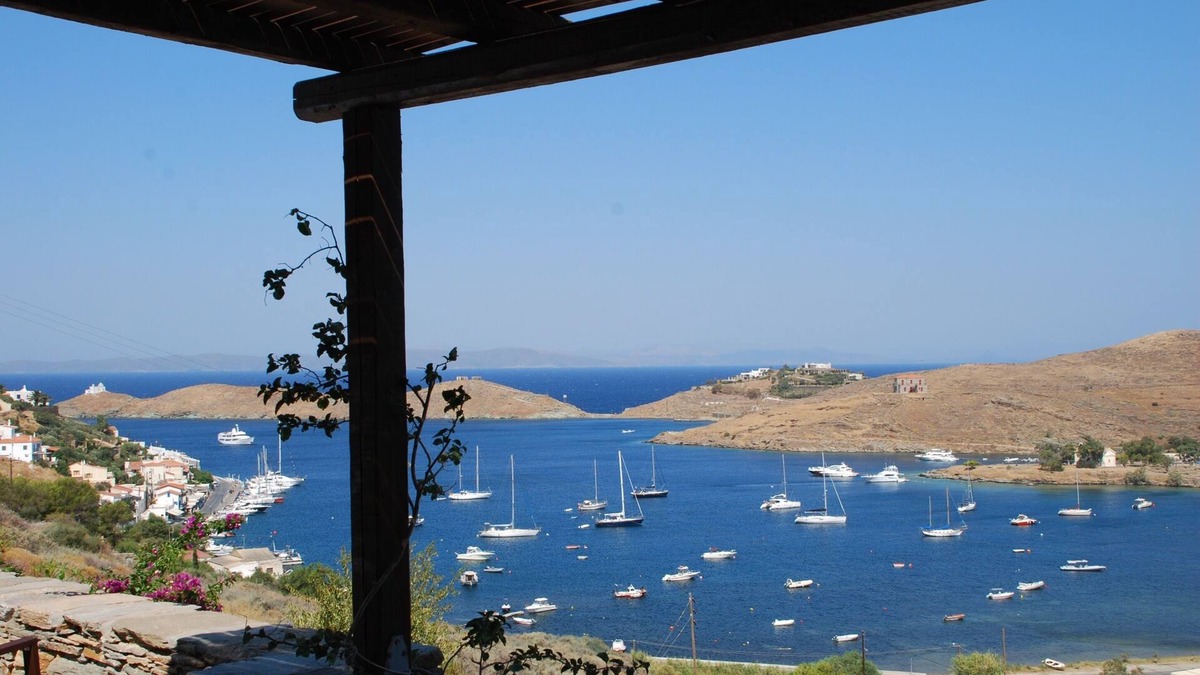 Vourkari Villa | Villa Faros - stunning villa with incredible views of Vourkari and the Aegean