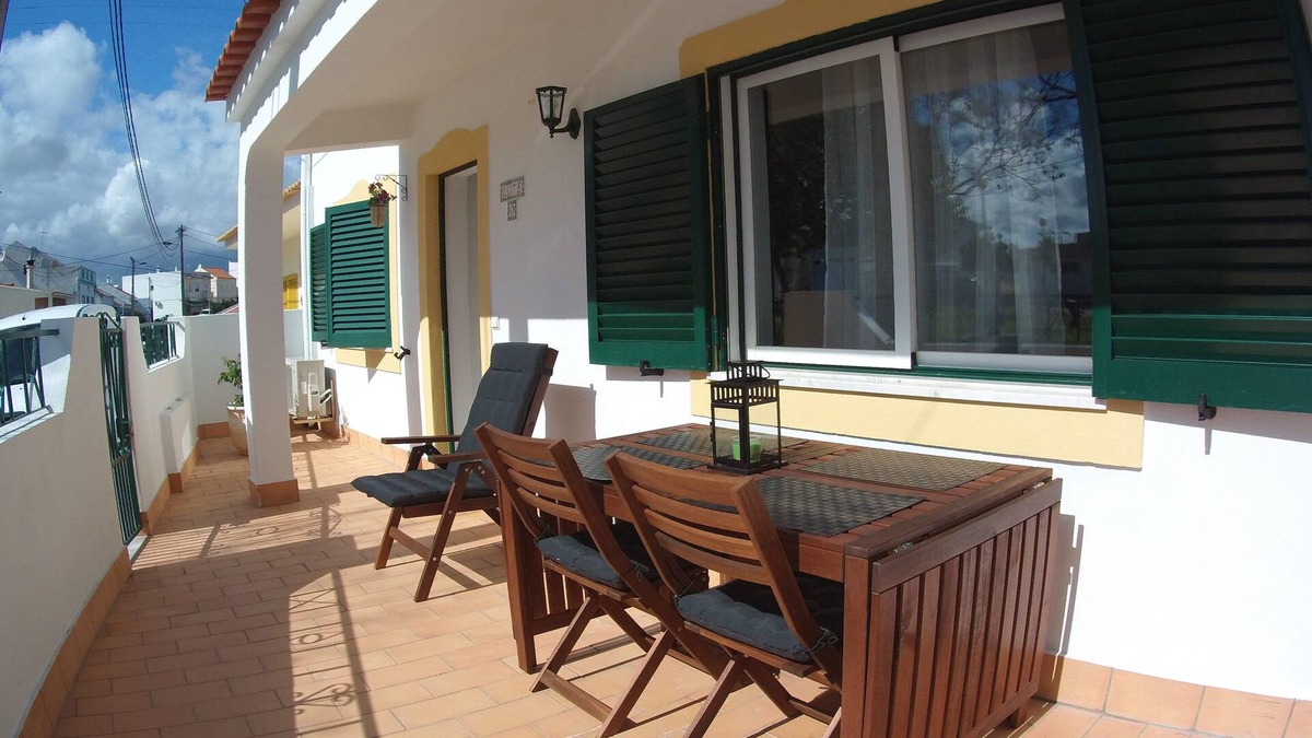 Portimao Villa | Villa Figueira 3 bedroom, Air con, Wifi, Terrace, Parking