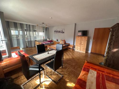 Gruendau House | Villa Filimena - Monteur Room