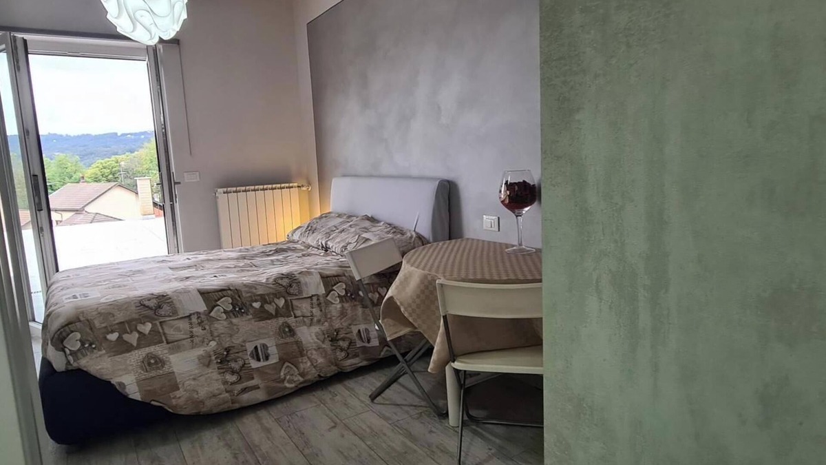 Avigliana House | VILLA FIORITA LAKE VIEW APARTMENT