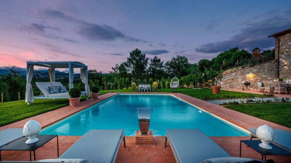 Montecarlo Villa | Villa Flora, a Luxury 3 bedrooms Farmhouse with Pool and Jacuzzi