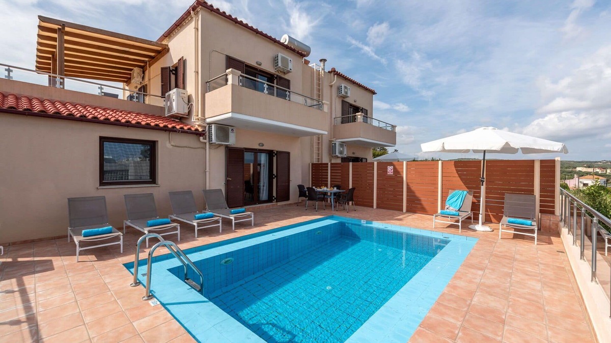 Pyrgos Psilonerou Villa | Villa Flora - Villa close to the seaside with private pool in Crete