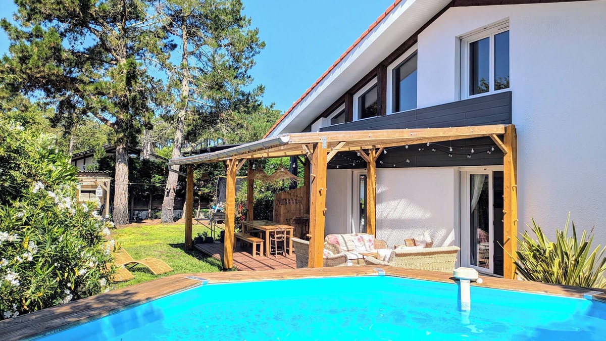 Biscarrosse Plage Villa | Villa Forêt swimming pool and jacuzzi 10mn walk Biscarrosse Plage