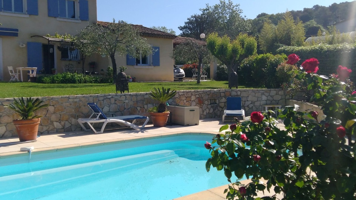 Les Baraques Villa | Villa for 6, private pool, 2 bathrooms, 3 air-conditioned bedrooms, golf course 3 minutes away