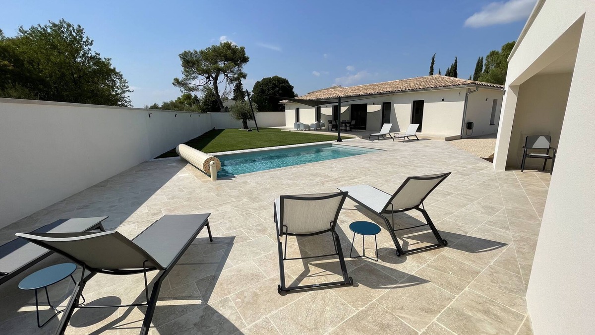 Montaren-et-Saint-Mediers Villa | Villa with private pool, garden, near Uzès