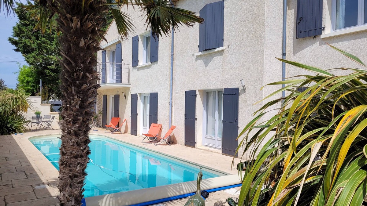 Saint-Georges-de-Didonne Villa | VILLA 3 STARS 10 PEOPLE SWIMMING POOL SHOPS 1.2 km BEACHES