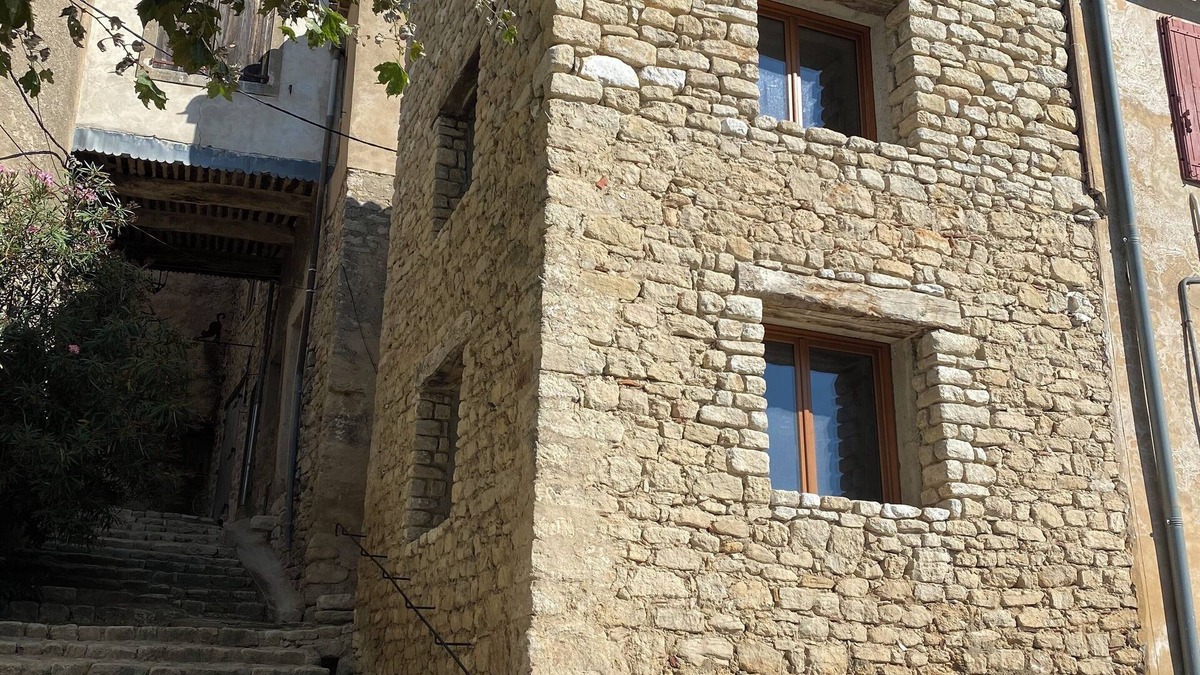 Saint-Martin-de-Castillon Apartment | Village house with terrace and breathtaking views!