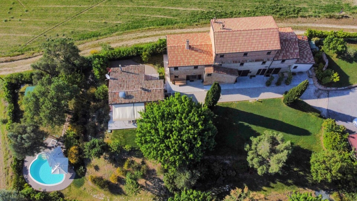 Ostra Villa | Villa Gelso: your luxury villa with pool and sauna in Le Marche region