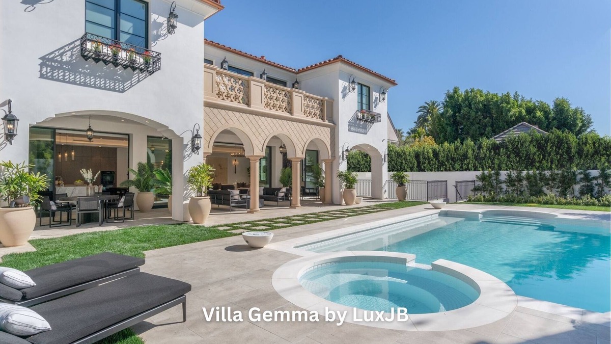 The Flats Villa | Villa Gemma by LuxJB 🏆 Beverly Hills Flats Mansion Steps from Rodeo Drive