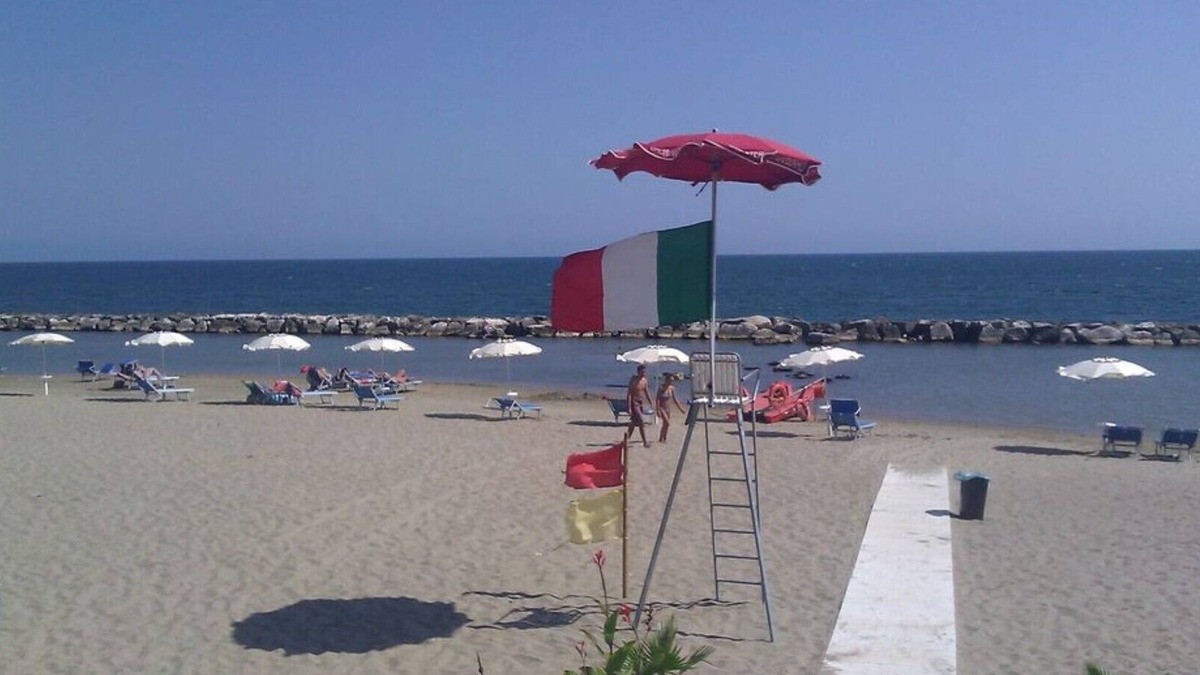 Formia House | Villa Giulia: elegant apartment a few steps from the sea.