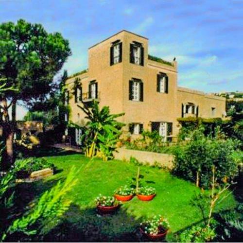 Licola Villa | Villa Giulia