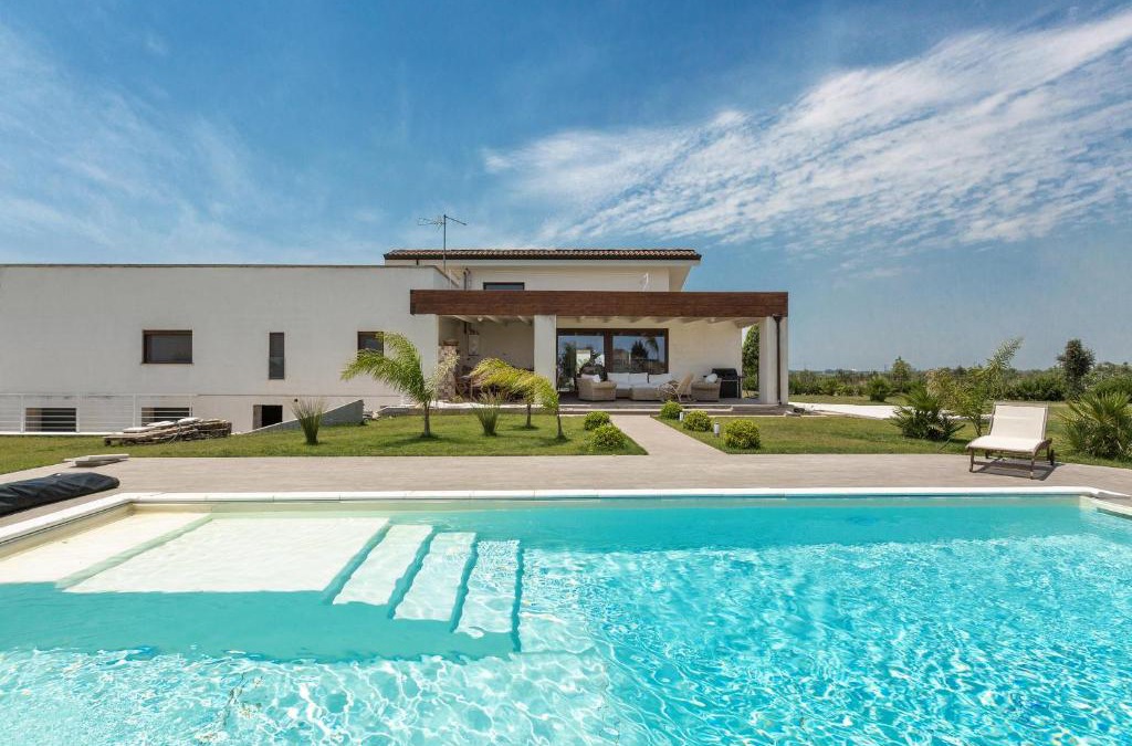 Leverano Villa | Villa Giulia Luxury Suite by BarbarHouse