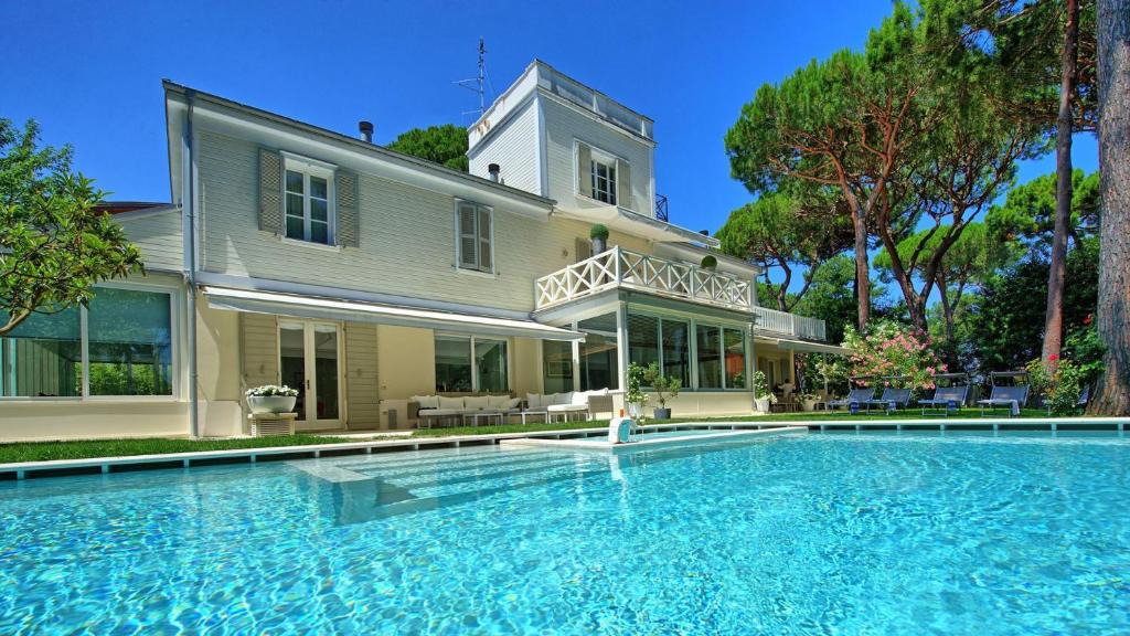 Milano Marittima Villa | Villa Guidi 10 Emma Villas