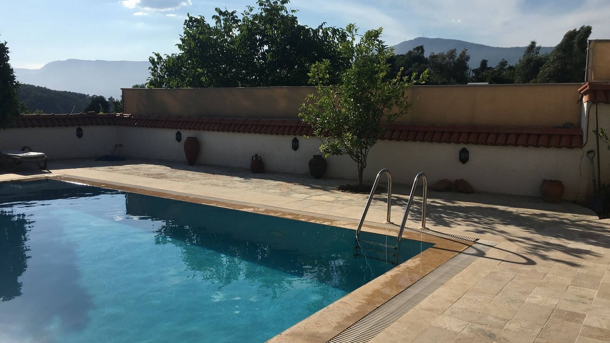 Ula Bed & Breakfast | Villa Gultekin B&B with a private swimming pool