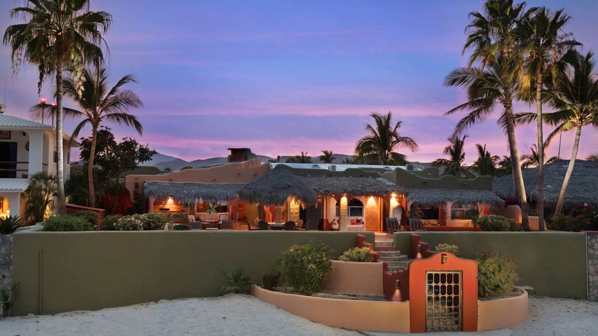 Los Barriles House | Villa Hacienda del MarnnOn the Beach, Infinity Pool & Spa, Priv Pickleball Court