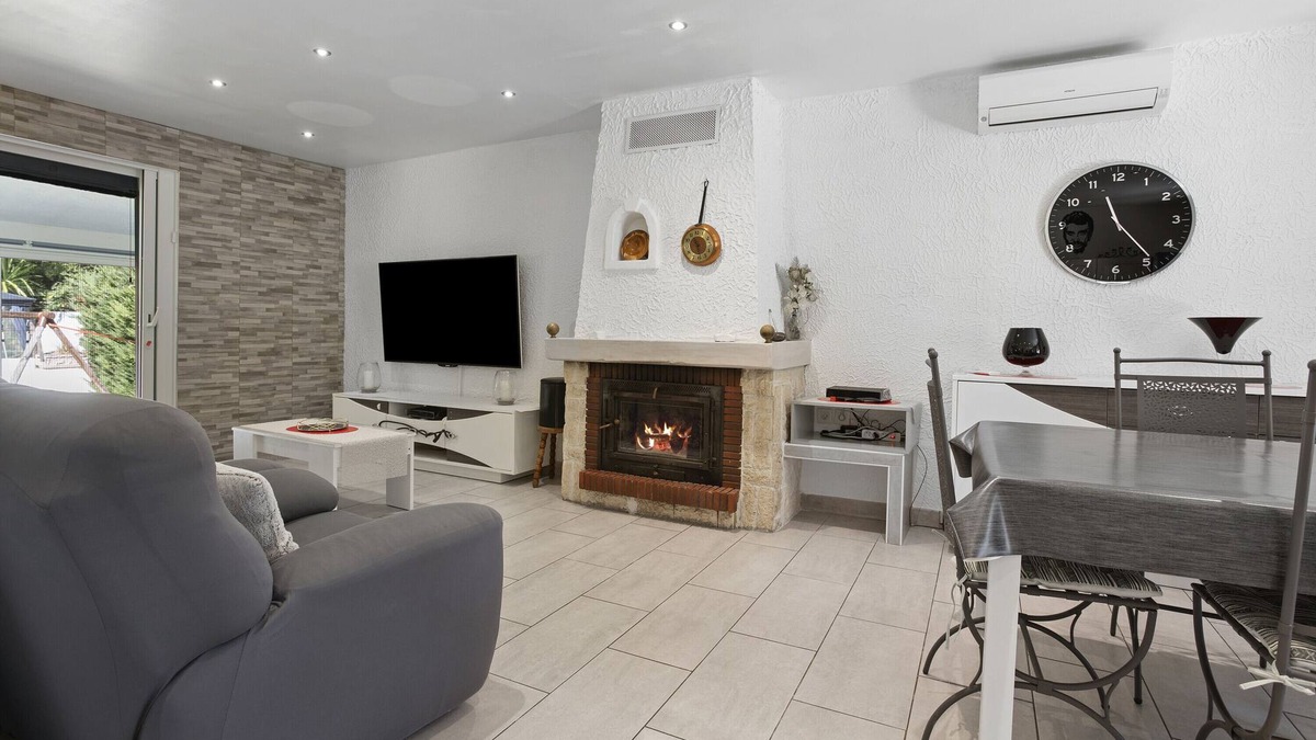 Vidauban Villa | Villa 'Hacienda' with Private Pool, Wi-Fi and Air Conditioning