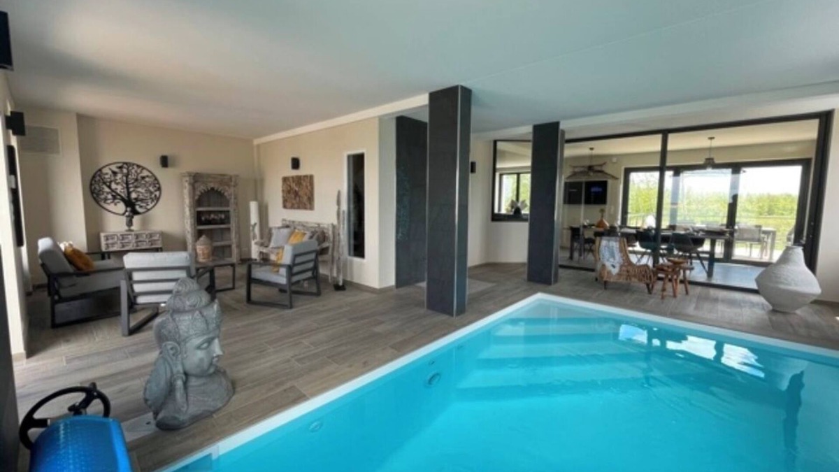 Brignogan-Plage Villa | Villa - Heated indoor pool - Sea view - Direct beach