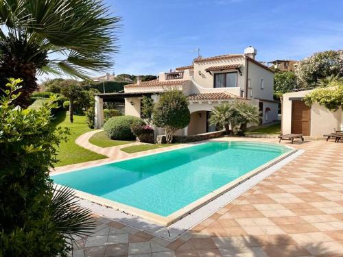 Punta De Su Turrione Villa | Villa Hibiscus Stintino