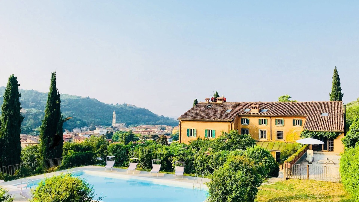 Nord-Ovest Villa | Villa, hills, private pool, very close to Verona. 7 bedrooms, 5 bathrooms.