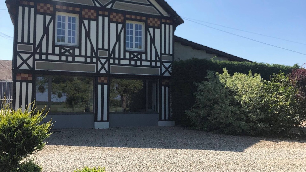 Dormans Cottage | Villa Hortensia half-timbered house, park, quiet, WIFI, wide open spaces